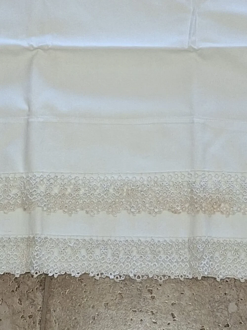 Vintage 2 Pillowcases with White Circles Edging